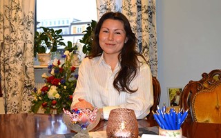 �Fast jag arbetar med d�den �r det ett s� levande jobb�