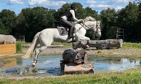 V�xj�-ryttare satsar p� ridsportens tuffaste gren