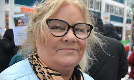 Wikelund: �Folk fr�n det r�da blocket g�r till SD�