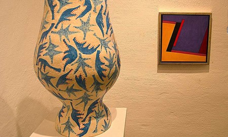 F�rg och form i samspel med keramik p� Sigma