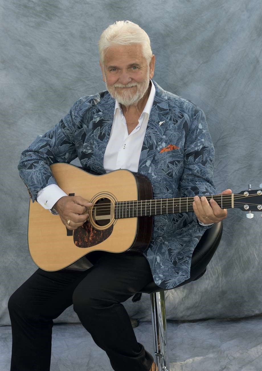 Hasse Andersson till Urshult � �Jag �lskar fortfarande att spela� 