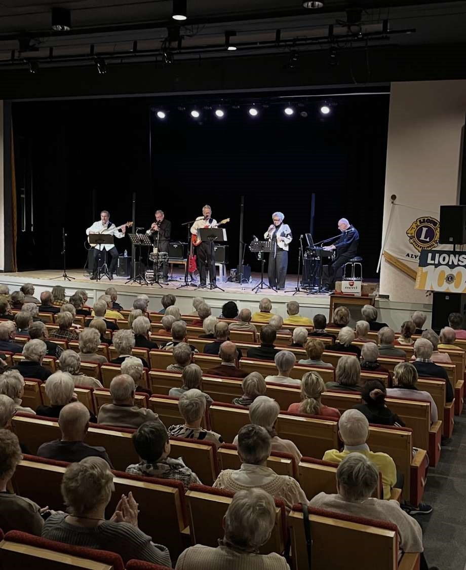 Lions bj�d p� uppskattad konsert i Thalia