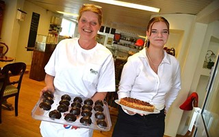 Mor & Dotter hyllas av Centerkvinnorna den 8 mars