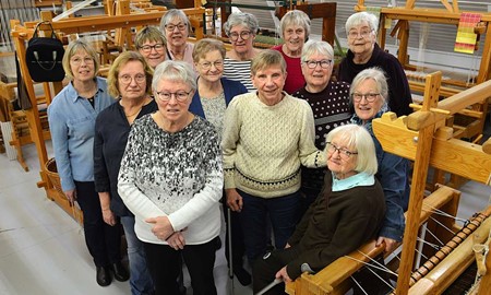 �Finns de som flyttar hit f�r att v�va� � V�vstugan fyller 40 �r 