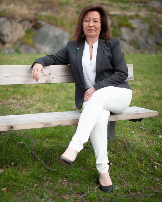 �Vi s�ljer inte v�r politik f�r att f� en titel eller en stol�