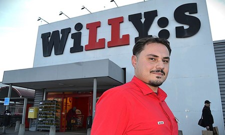 Nye butikschefen p� Willys laddar f�r s�nkt matmoms: �J�ttebra f�r v�ra kunder�