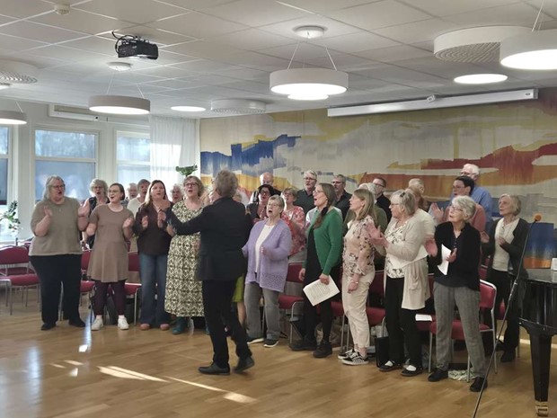 Lyckad k�rdag i Moheda f�rsamlingshem