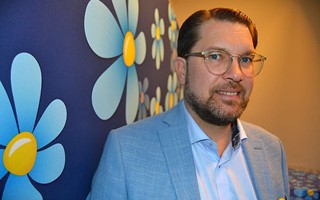 Jimmie �kesson i V�xj�: �Stora mosk�er med b�neutrop borde inte vara till�tet i Sverige� 