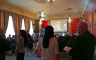 SD:are beundrar Simona Mohamsson:  �Jag avgudar det lilla flickebarnet� 