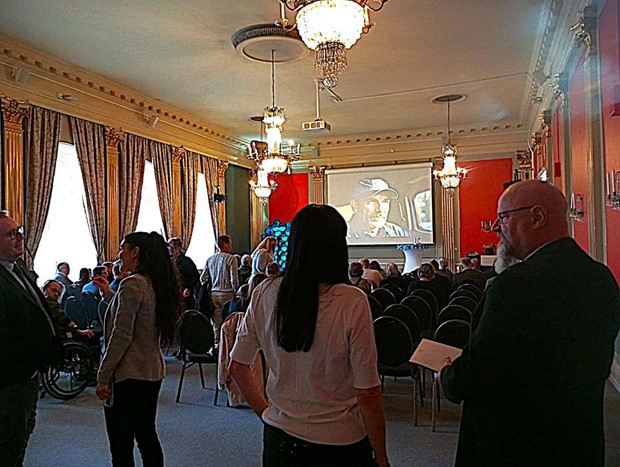 SD:are beundrar Simona Mohamsson: ”Jag avgudar det lilla flickebarnet” SD:are beundrar Simona Mohamsson: ”Jag avgudar det lilla flickebarnet”