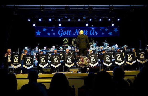 Ny�rskonserten gav 70 000 kronor till lokal cancerforskning