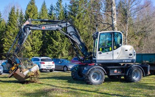 F�rsta spadtaget f�r ny milj�anl�ggning och st�llplatser i Grimsl�v �r taget