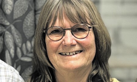 Dr�mstart f�r nya v�rdpartiet � medlemmarna str�mmar in