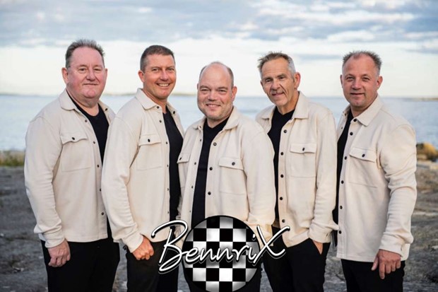 Sn�ra p� dansskorna � Bennrix kommer till Urshult