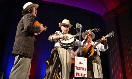 Bluegrass i v�rldsklass p� varm och v�lkomnande festival