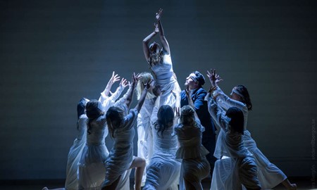 Storslagen dansshow i maj � med hemligt tema