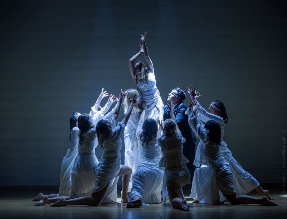 Storslagen dansshow i maj � med hemligt tema