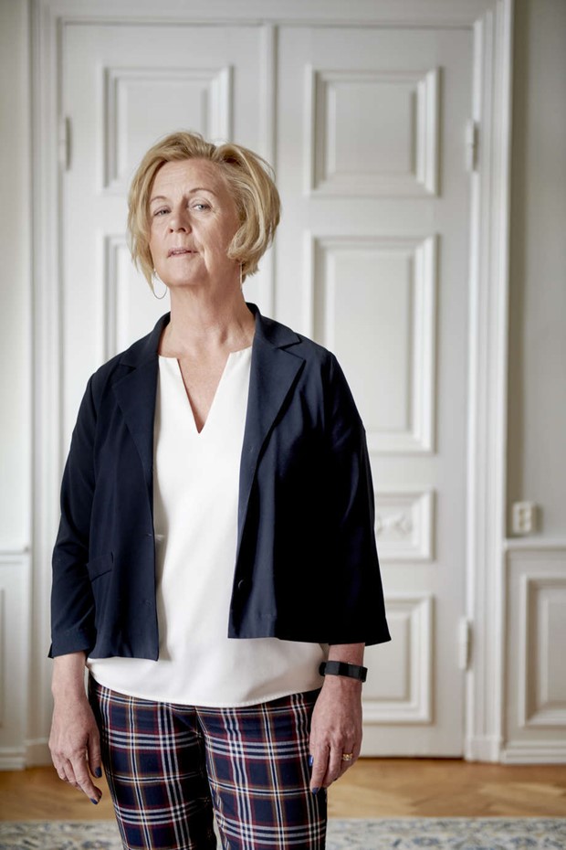 Landsh�vdingen talar under invigningen