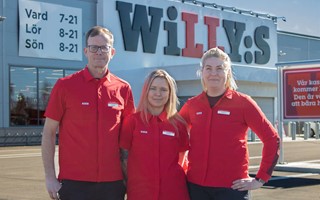 Ett halv�r efter studenten blev till 17 �r � Tracy �r butikschef f�r nya Willys i Alvesta
