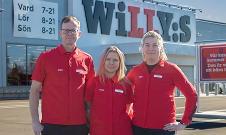 Ett halv�r efter studenten blev till 17 �r � Tracy �r butikschef f�r nya Willys i Alvesta