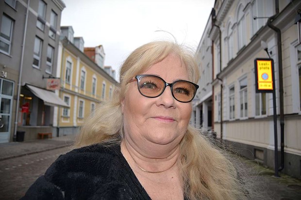 Politiker i Tingsryd j�mf�rde S-ledare med sexdocka