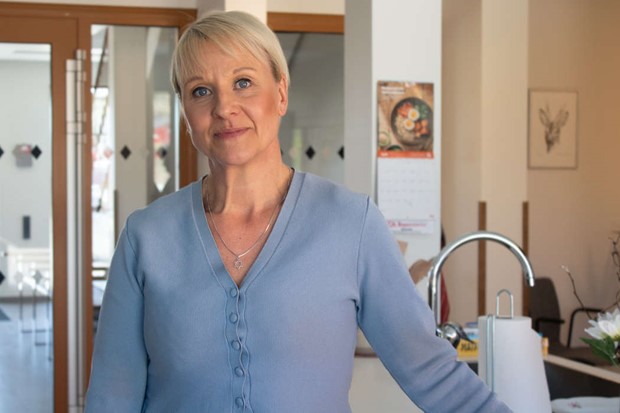 Anna Tenje pressar Alvesta kommun om bakgrundskontroller i omsorgen Anna Tenje pressar Alvesta kommun om bakgrundskontroller i omsorgen
