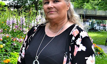�Folk blir h�nade av politiker i allm�nhetens fr�gestund�