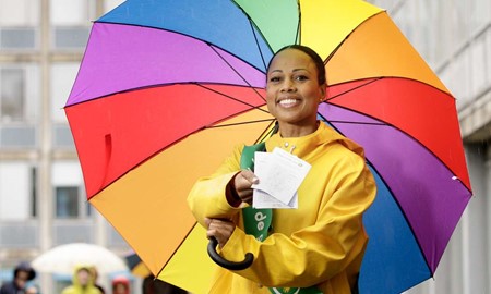 Alice Bah Kuhnke och Amanda Lind till Pride i V�xj� 