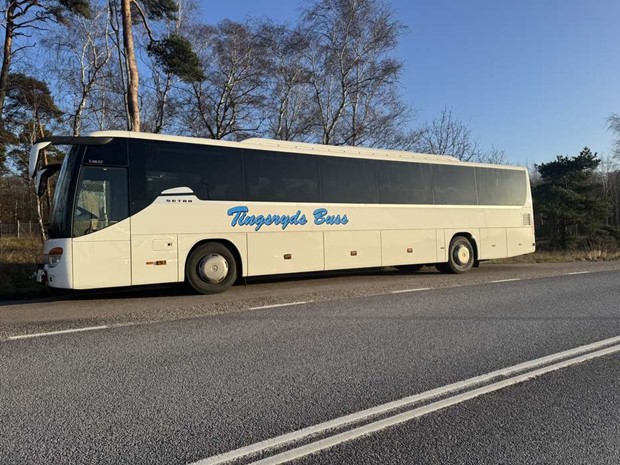 Gratis buss för alla till travbanan Gratis buss för alla till travbanan