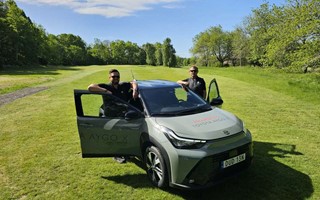 Stekhet golft�vling med chans att vinna ny Toyota med ett enda slag