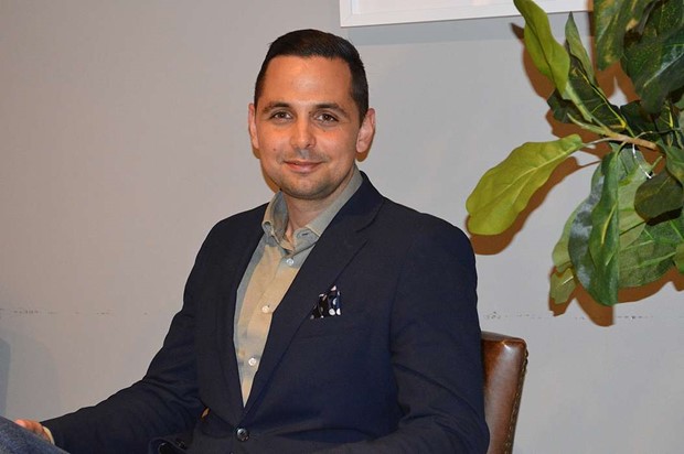 Kosta K�pmanshus har miljoner i skulder