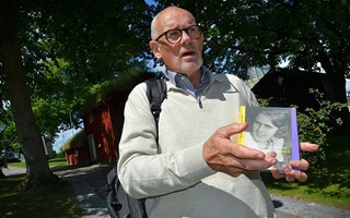 Hans mor var ett av tusentals Jehovas vittnen som �verlevde nazisternas l�ger