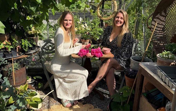 Från vänskap och blomsterdrömmar till uppskattad blomsterbod Från vänskap och blomsterdrömmar till uppskattad blomsterbod