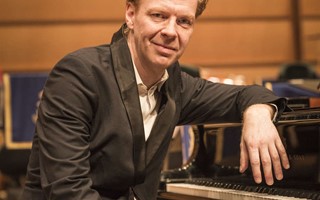 Tengstrandfestivalen firar 20 �r med en av v�rldens fr�msta konsertpianist 