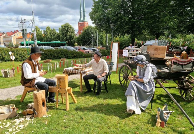 Historien får ta plats på Kristina och Karl-Oskarmarknad Historien får ta plats på Kristina och Karl-Oskarmarknad