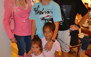 Mona G spelade p� nypremi�ren av Mor & Dotter 