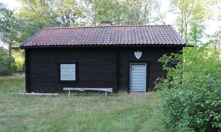 Soldattorpet i L�vsj� �ppnar d�rren till historien