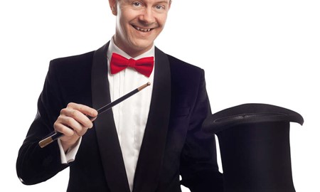 Tobbe Trollkarl firar med galen show 