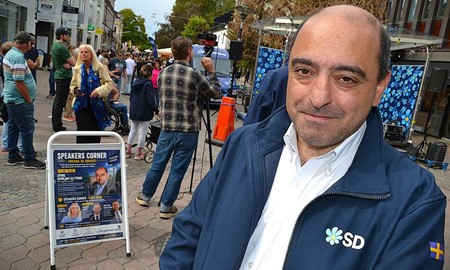 SD-riksdagsledamot: �Effekten av mosk�n i V�xj� kan bli fler radikaliserade muslimer� 