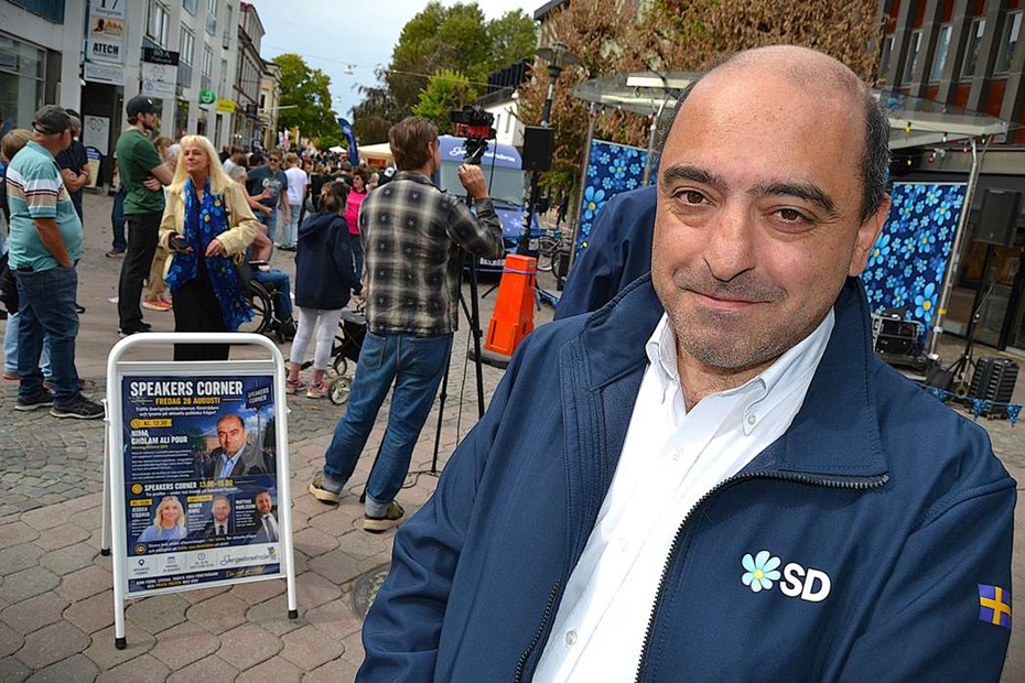 SD-riksdagsledamot i V�xj�: �Effekten av mosk�n i V�xj� kan bli fler radikaliserade muslimer� 