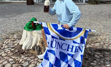 Oktoberfest med lederhosen och tysk festmusik i V�xj�